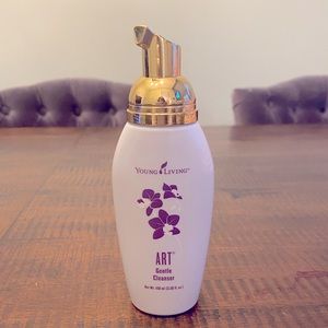 Young Living Art Cleanser
